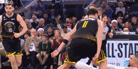 圣诞大战力克灰熊 勇士主场扭转势头让困局变爽局