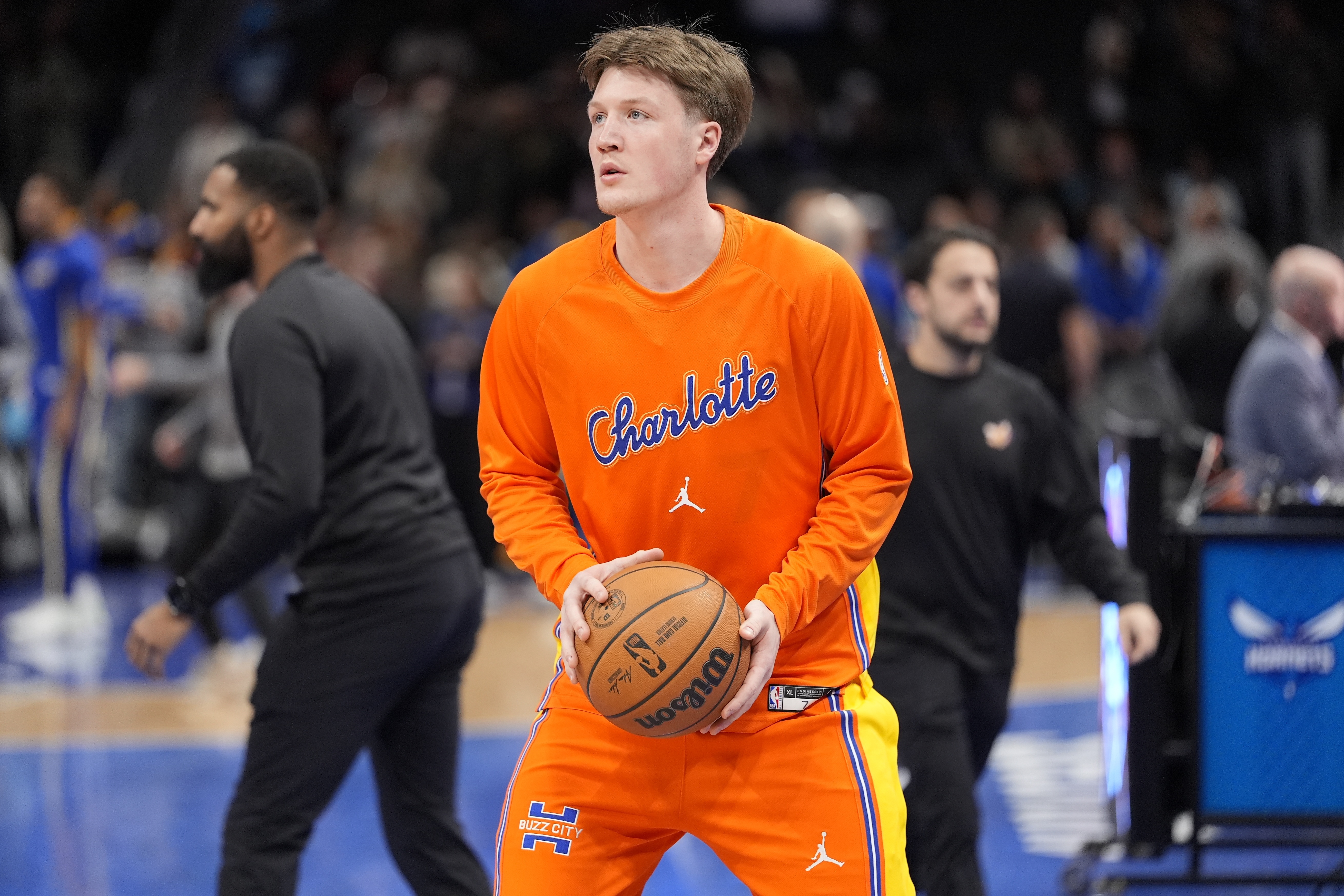 华体会下载-克尼佩尔：防守哈登很有趣 他进联盟时我才3岁&amp;那很疯狂