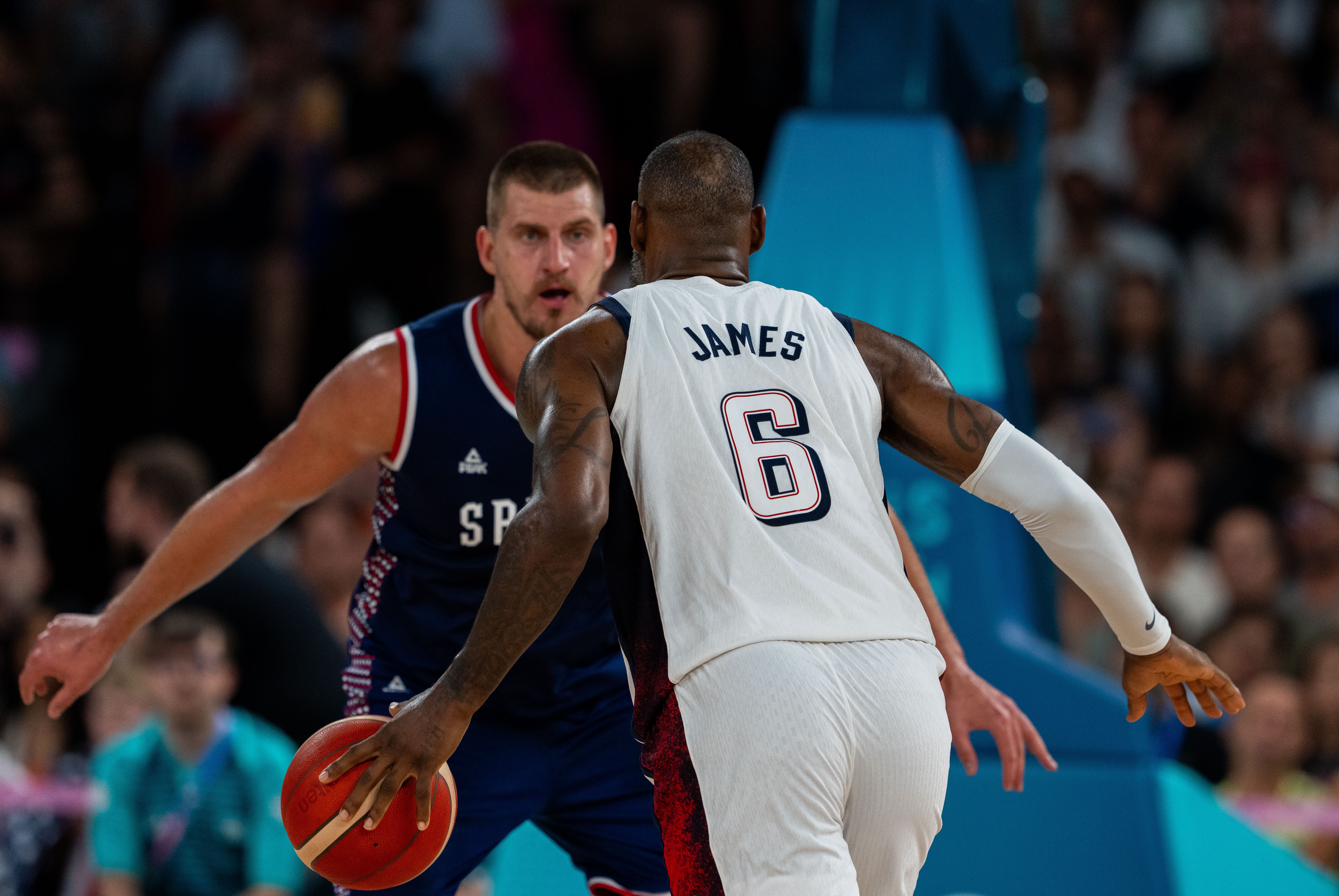 华体会平台-LBJ：我打过总决/奥运/高中赛 24年打塞尔维亚&amp;约基奇最令人难忘