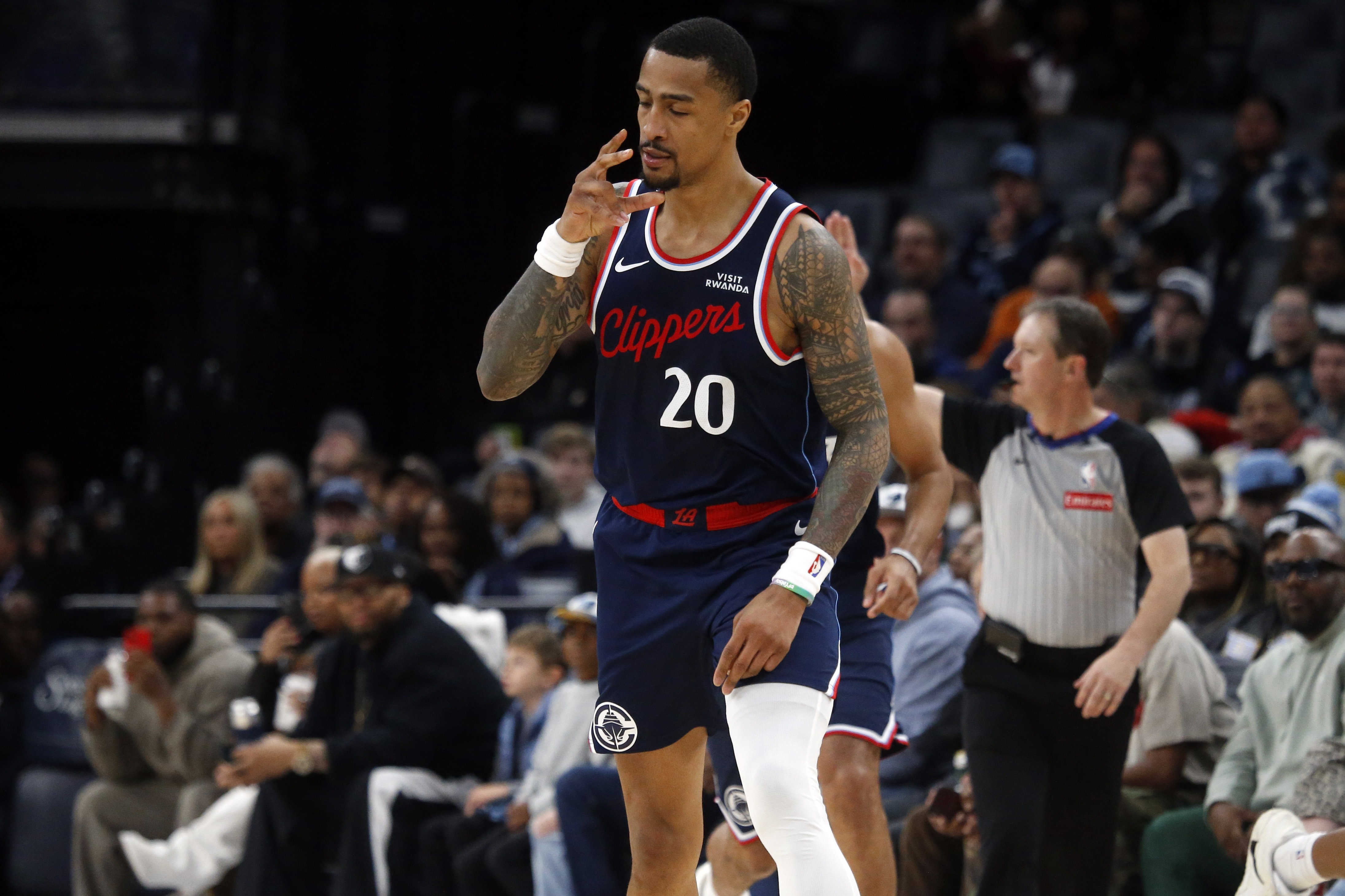 科林斯续约多少钱?快船该吸取鲍威尔的教训 续不起就逢高抛售